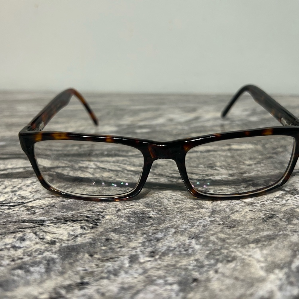 Levi's Brown Rectangular Glasses Sleek Design - image 1